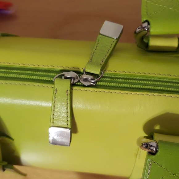 VTG Y2K Sabrina Scala Green & Yellow Ombre Colored Handbag w/Silvertone Hardware - Picture 5 of 17